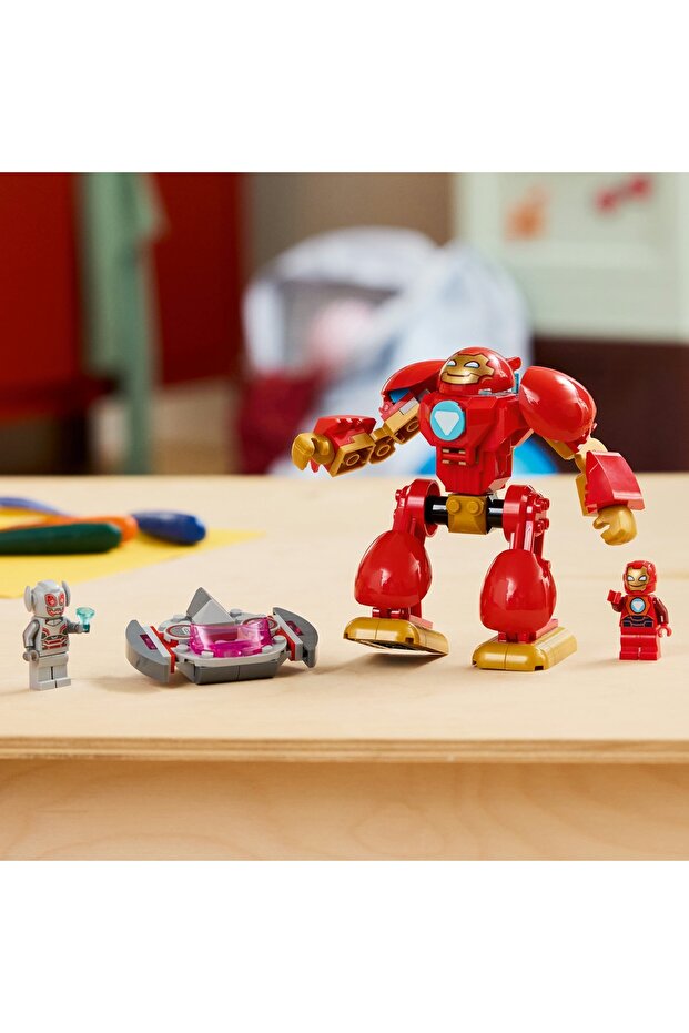 Ultron vs Iron Man - 6