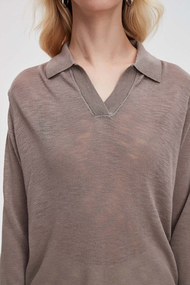 Solid Long-Sleeve Top - 4