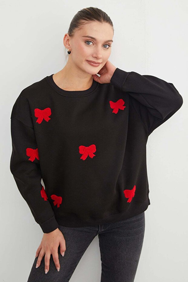 3 Thread Bow Embroidered Oversize Sweatshirt