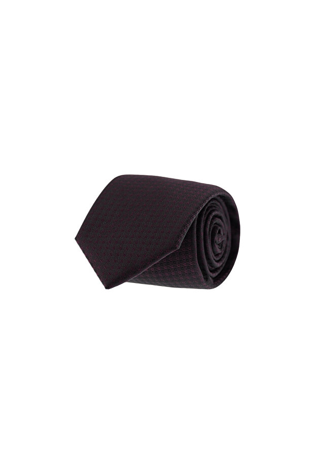 Patterned tie