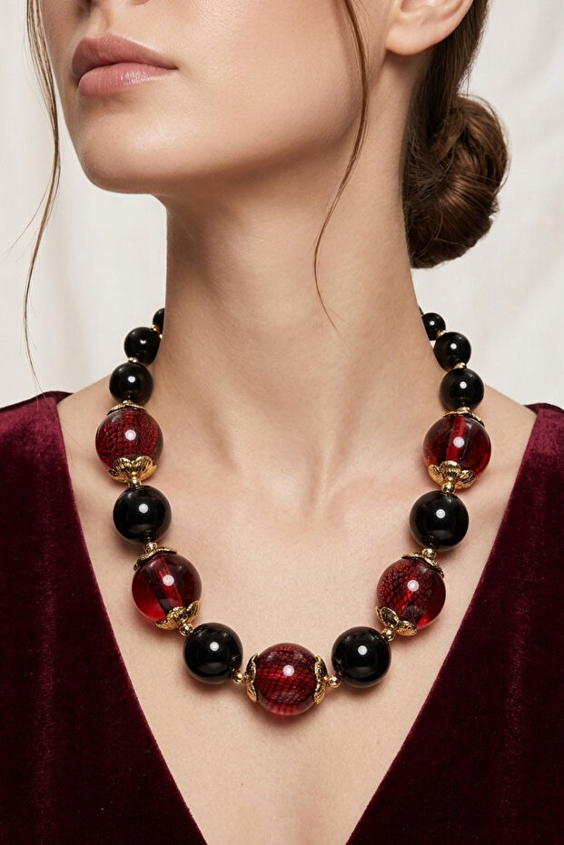 Bordo Black Acrylic Design Necklace