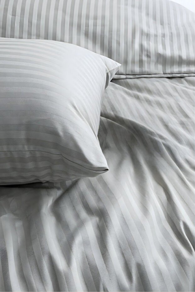 Cotton Exclusive Satin Bed Sheet Set