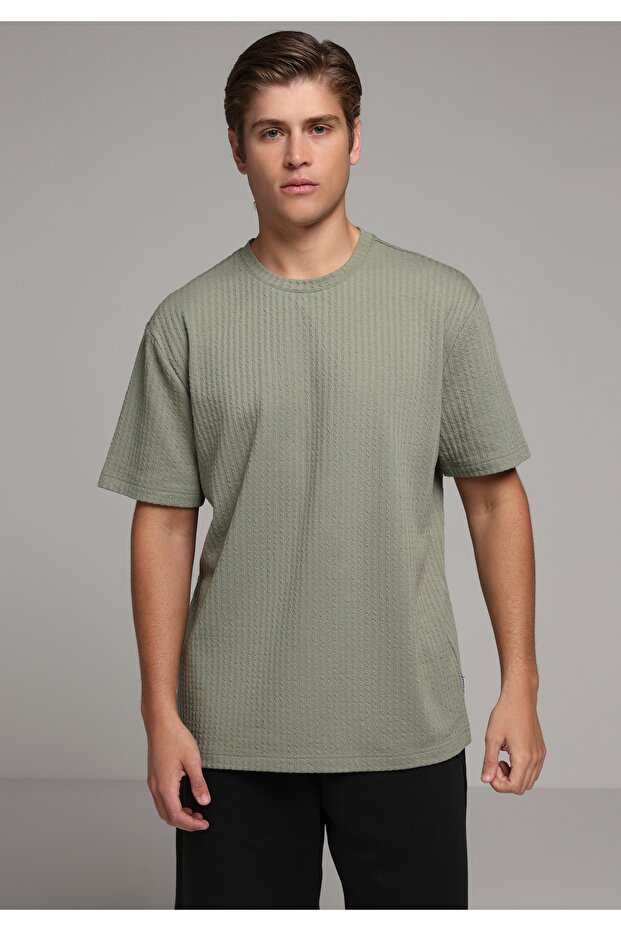 Comfort Fit Round Neck Plain Men's Green Short Sleeve T-Shirt