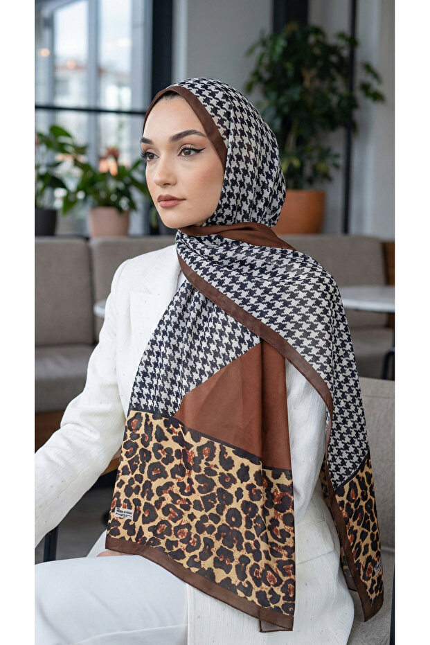 Patterned Soft Shawl - 121