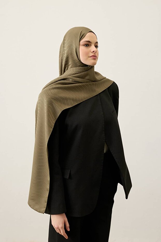 Zigzag Pattern Silky Jacquard Shawl - 2