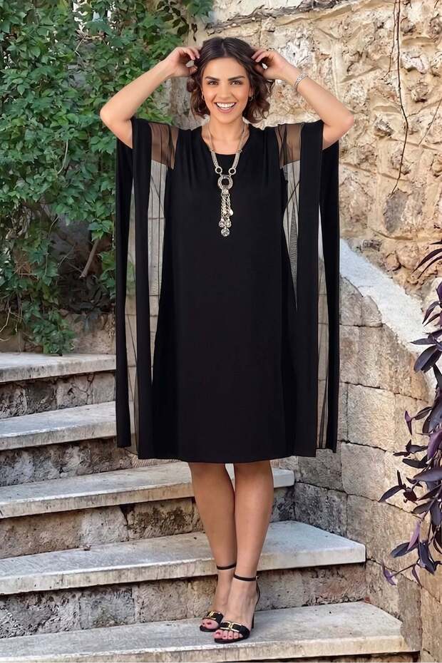 Black Tulle Detailed Dress