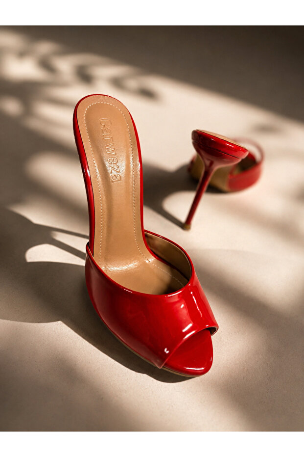 Anais Red Patent Leather Heeled Slippers