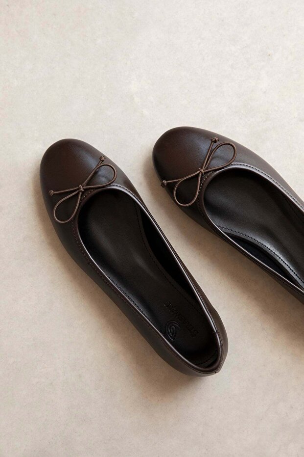 Lily Women's Bow Detail Leather Ballerinas Brown