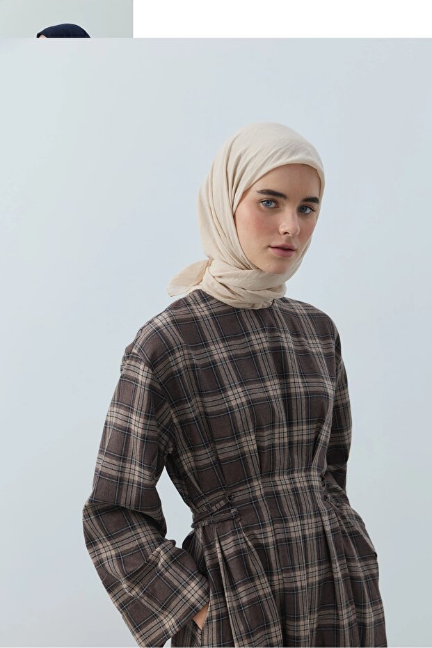وشاح قطني من آيا إينجدي