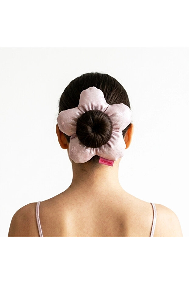 Uçuk Pink Fluffy Scrunchie Bun Clip