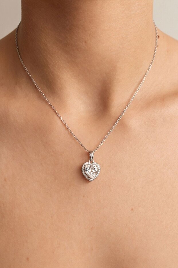 Women's Silver Stone Heart Chain Necklace