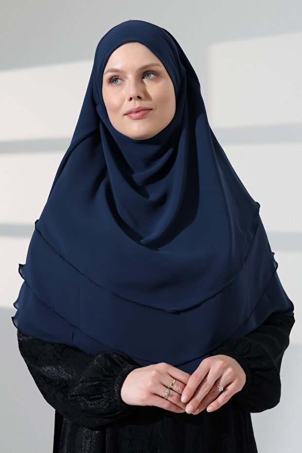 حجاب شيفون ثلاثي الطبقات بيضاوي الشكل، شال حجاب عملي - أزرق داكن (ZN1704)