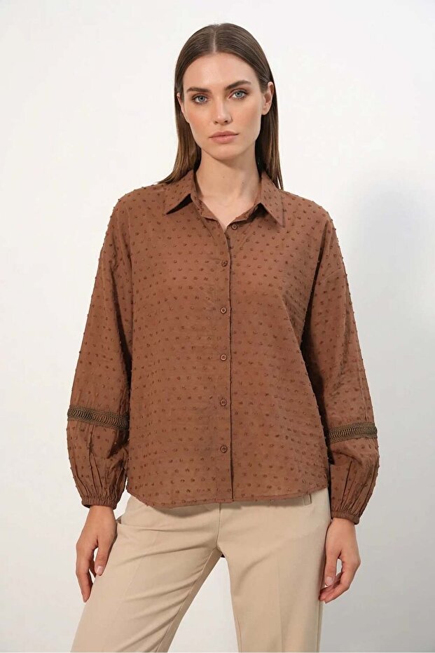 Women's Oversize Scallop Patterned Tan Shirt