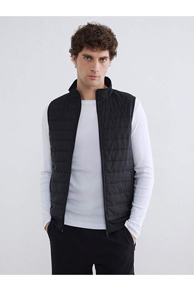 Nevavm Dik Yaka Men's Zippered Sweatshirt with a Difference
