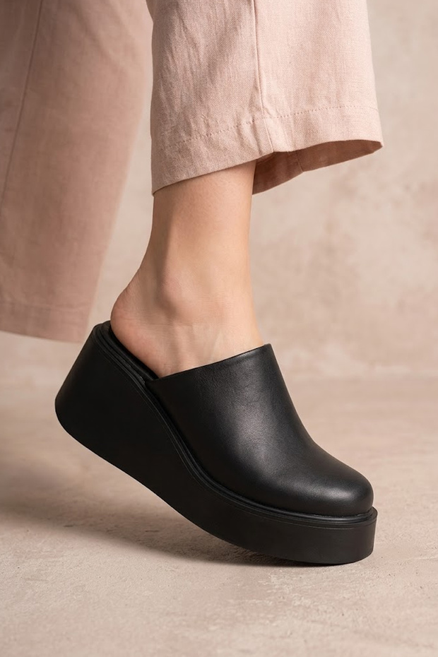 Bella 1712 Black Genuine Leather Women's Slippers