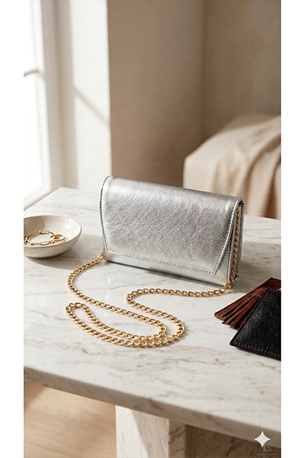Textured Evening Dress with Chain Strap and Daily Shoulder Clutch Bag