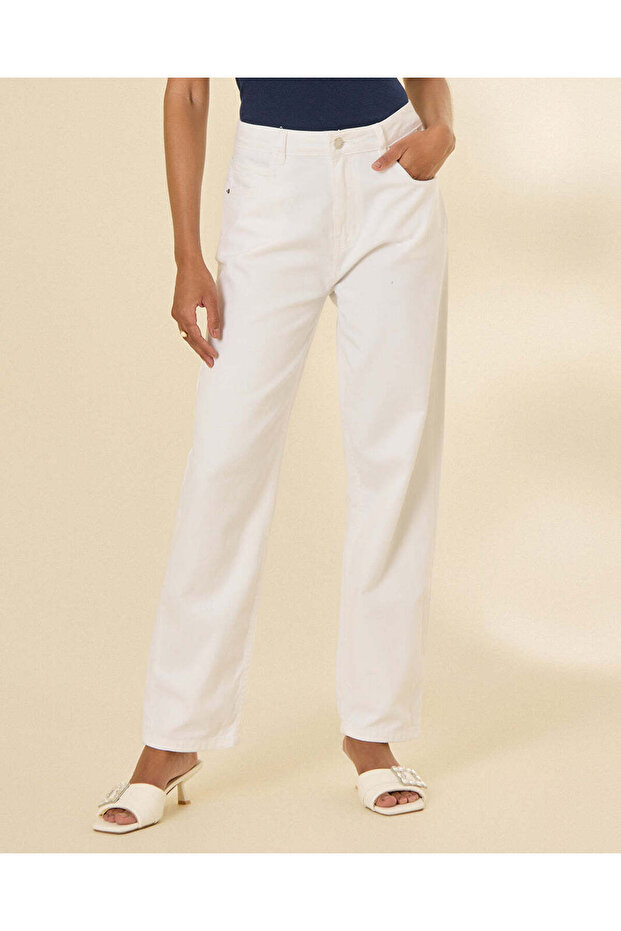 Women White Wideleg Jeans