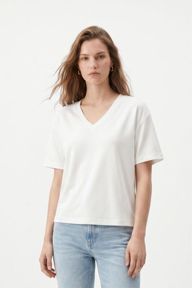 Ecru V-Neck Short Sleeve T-Shirt 8553A