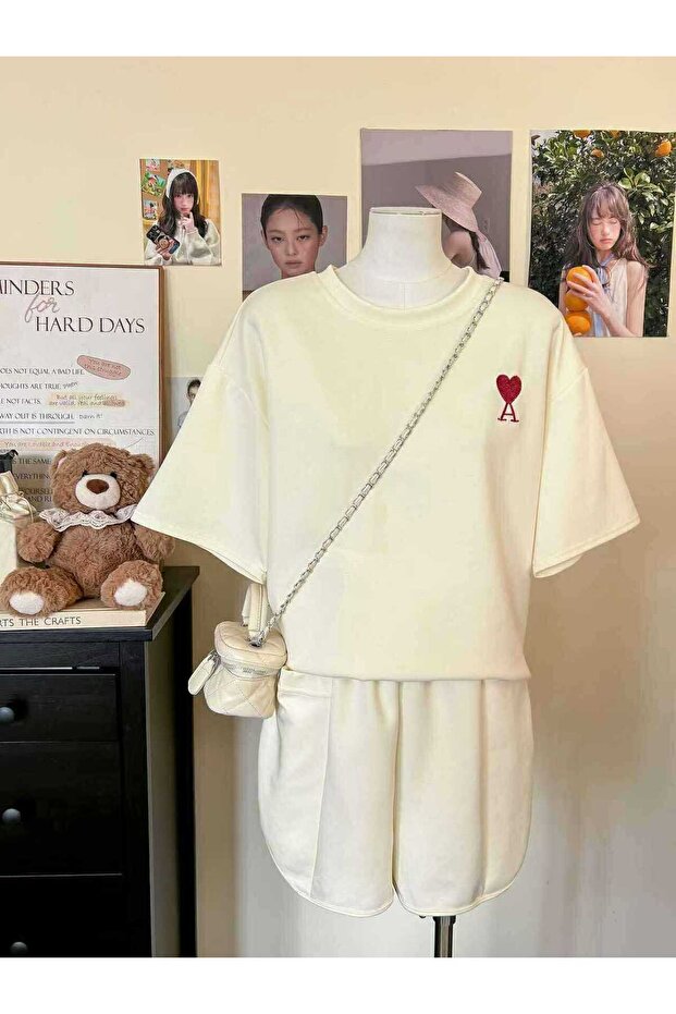 MORIONES HEART EMBROIDERED SET OVERSIZED TSHIRT AND SHORTS