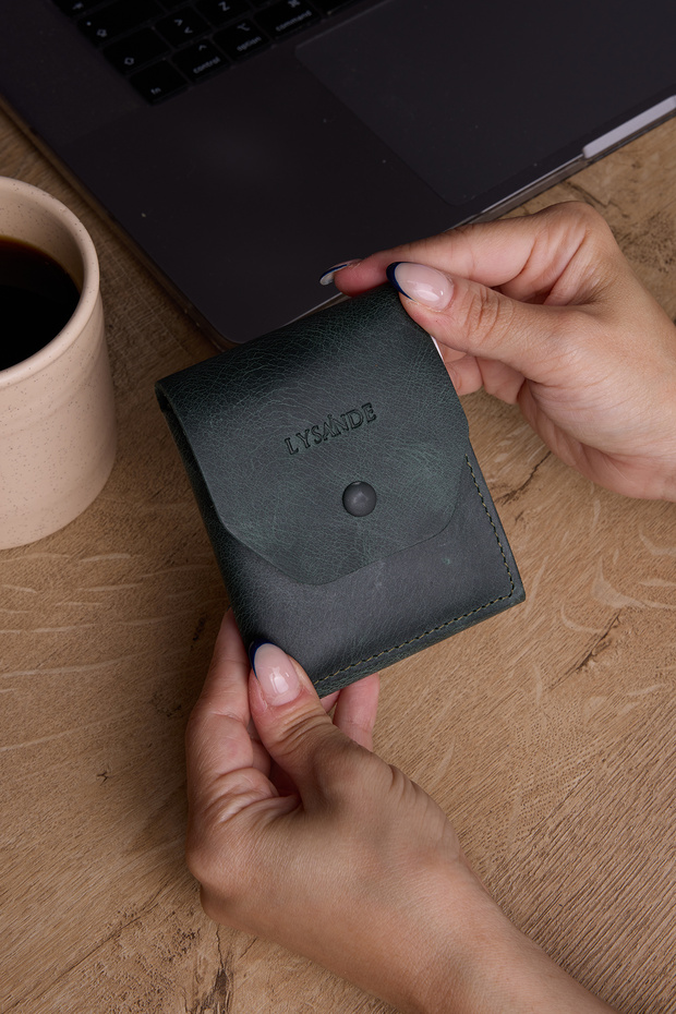 Viral Genuine Leather Mini Wallet and Card Holder with Money Compartment and Snap Closure, Unisex, Capacity for 5 Cards