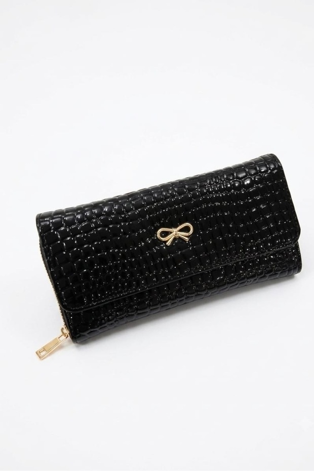 Women's Black Crocodile Wallet, Card Holder Detail, Phone Compartment, Large Wallet