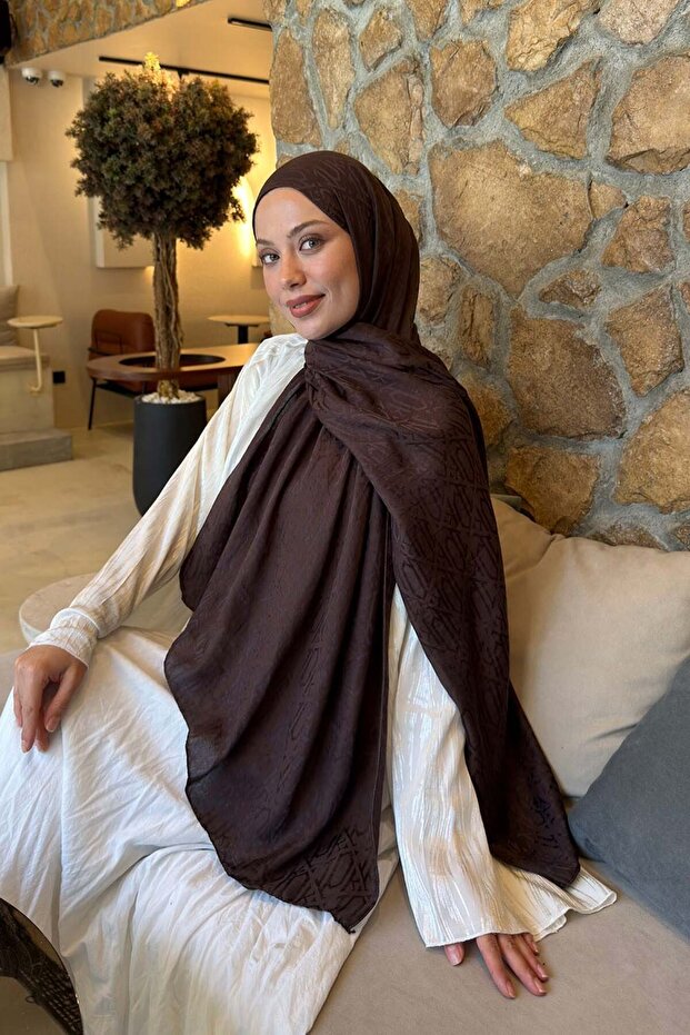 شال أيروبين فلوش جاكار بنمط عرقي باللون البني الحارق