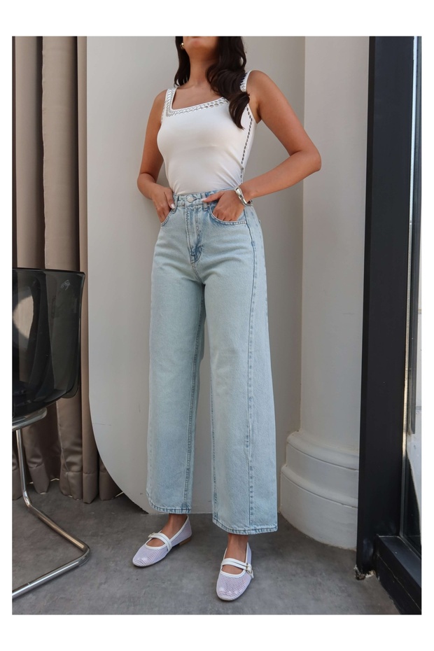 High Waist Jean with Front Stitching Detail