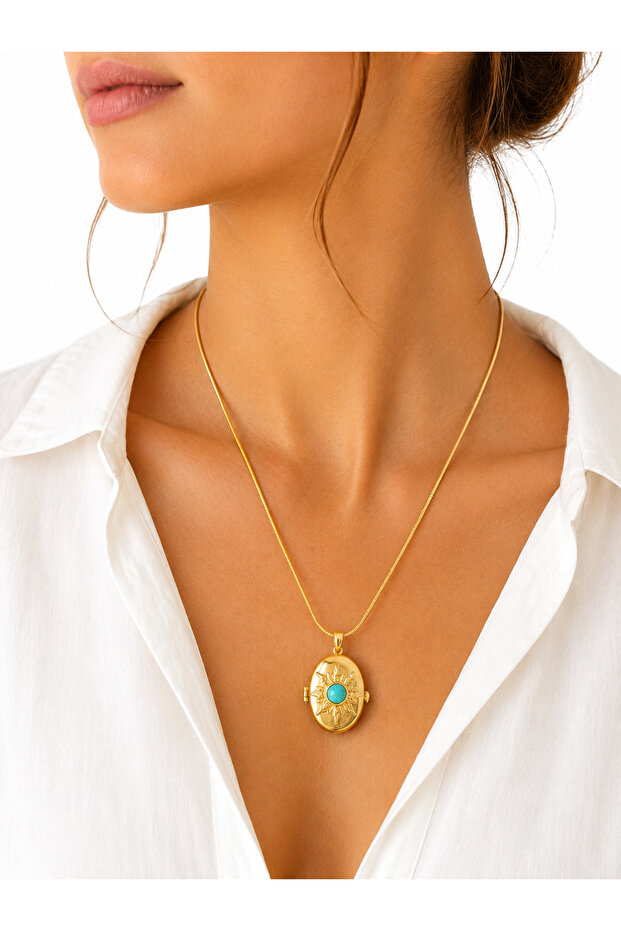 Stainless Steel Women's Necklace with Openable Locket Design