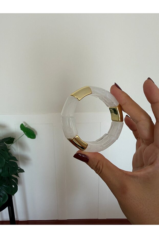 Awesome Bone Bracelet in White and Gold Colors, Elastic, Suitable for Any Wrist.