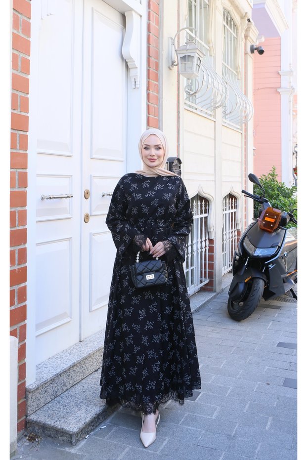 Lace Detailed Waist Tunnel Patterned Dress