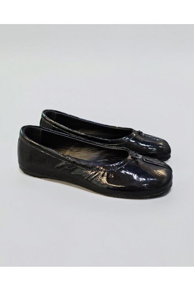 Women's Genuine Leather Patent Leather Flip-Flops