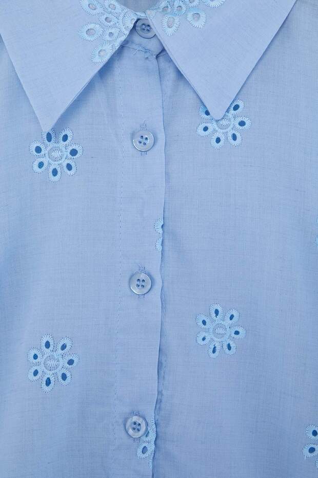 Mavi Oversize/Geniş Kesim Brode Gömlek TWOAW27GO00035 - 2