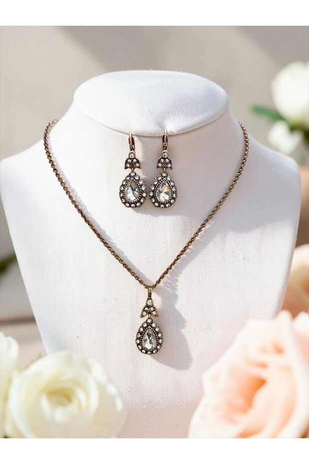 Crystal Embellished Waterdrop Necklace and Earring Set