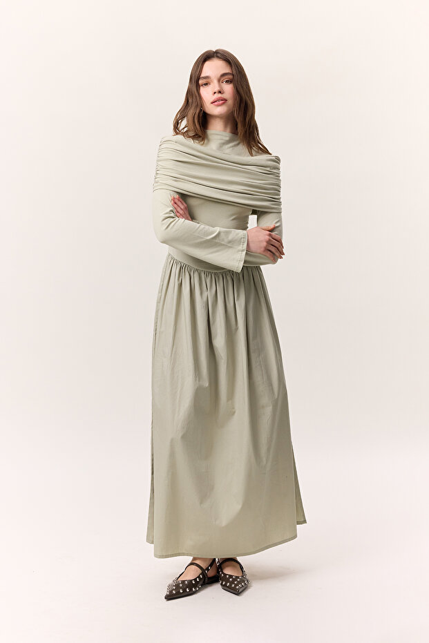 ROCHIE LUNGĂ CU FUSTE LARGI VERDE - 3
