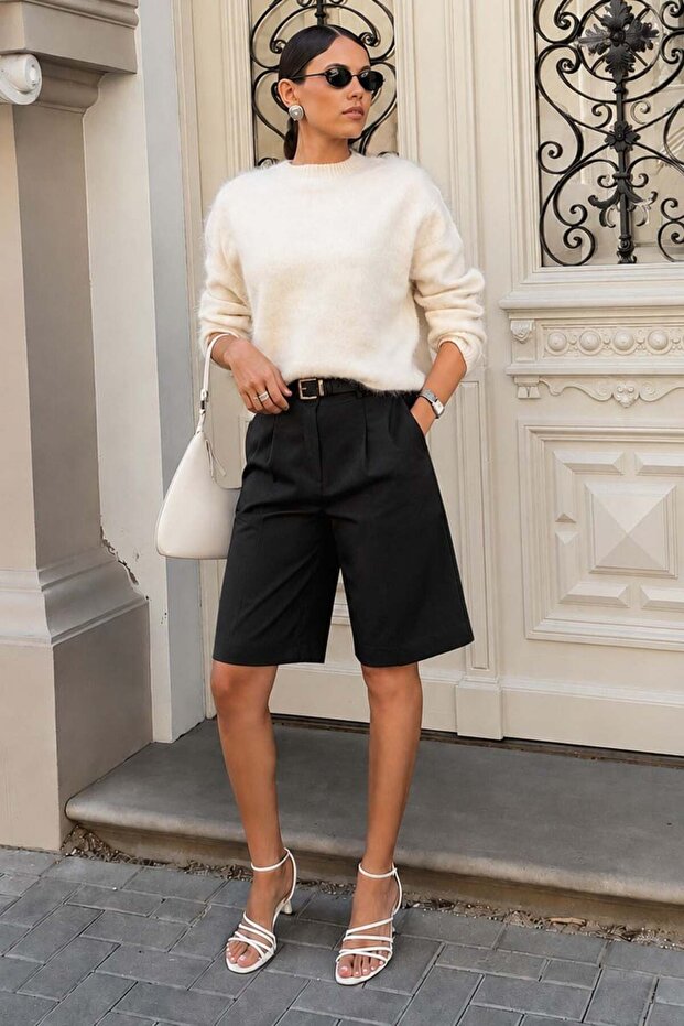 Black Pleated Women's Bermuda Shorts Mg2483