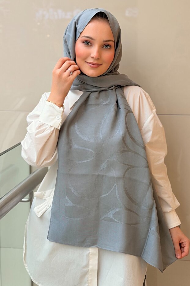 Diamond Huma Shawl