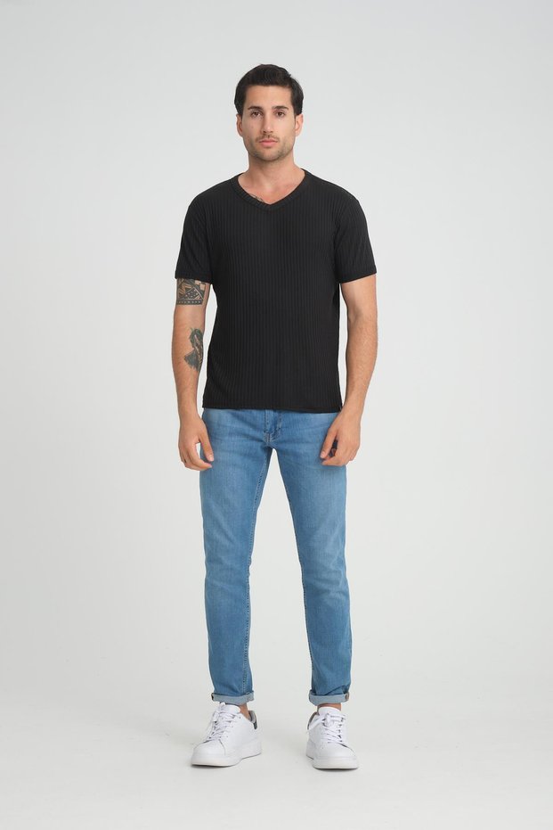 V-Neck T-Shirt with Floral Pattern, Regular Fit (E24-74602)