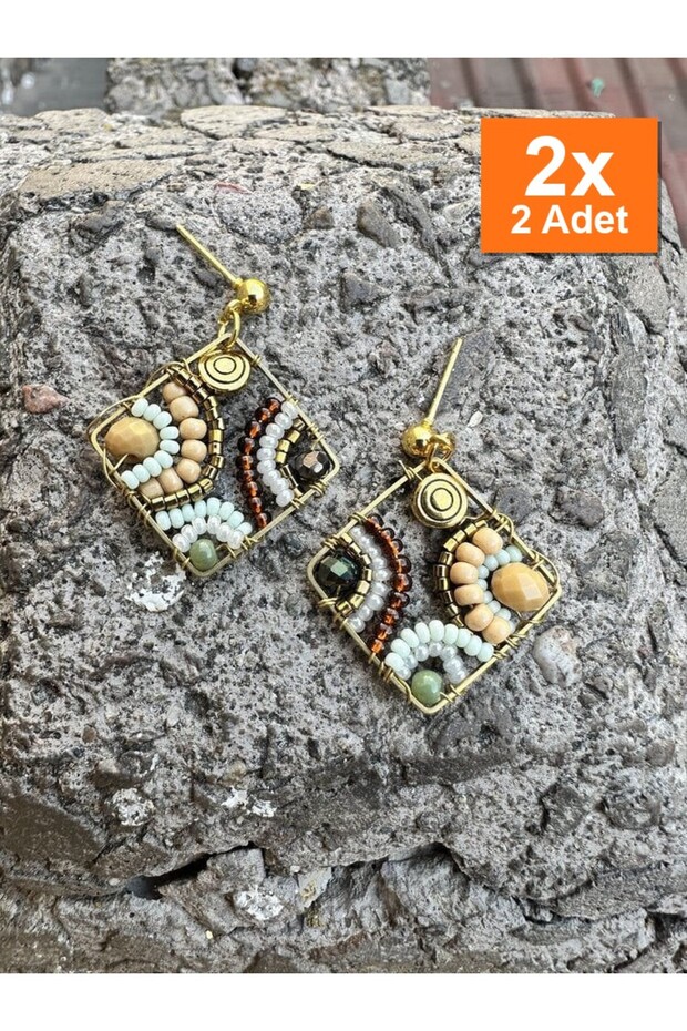 أقراط مصنوعة يدويًا بتصميم خاص كهدية