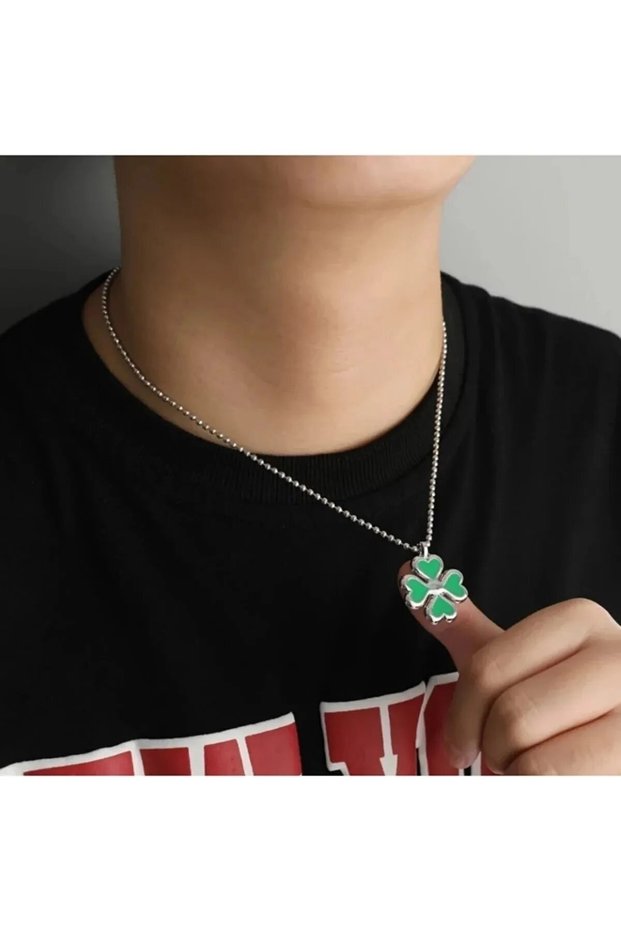 Anime Tokyo Revengers Four Leaf Clover Green Necklace