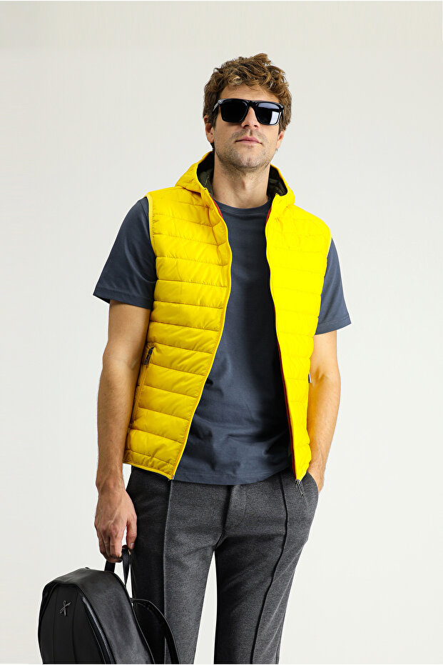 Hooded Quilted Sports Vest