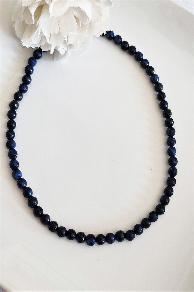 Certified 4 mm Faceted Dark Blue Champagne Eye Natural Stone Necklace