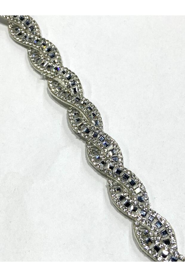Knitted Patterned Square and Crystal Stone Embroidered / Sewn Strip / 1 Meter / At275 Silver White