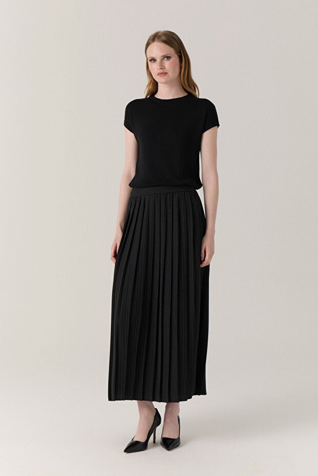 Pleated Long Minimal Black Skirt 0219