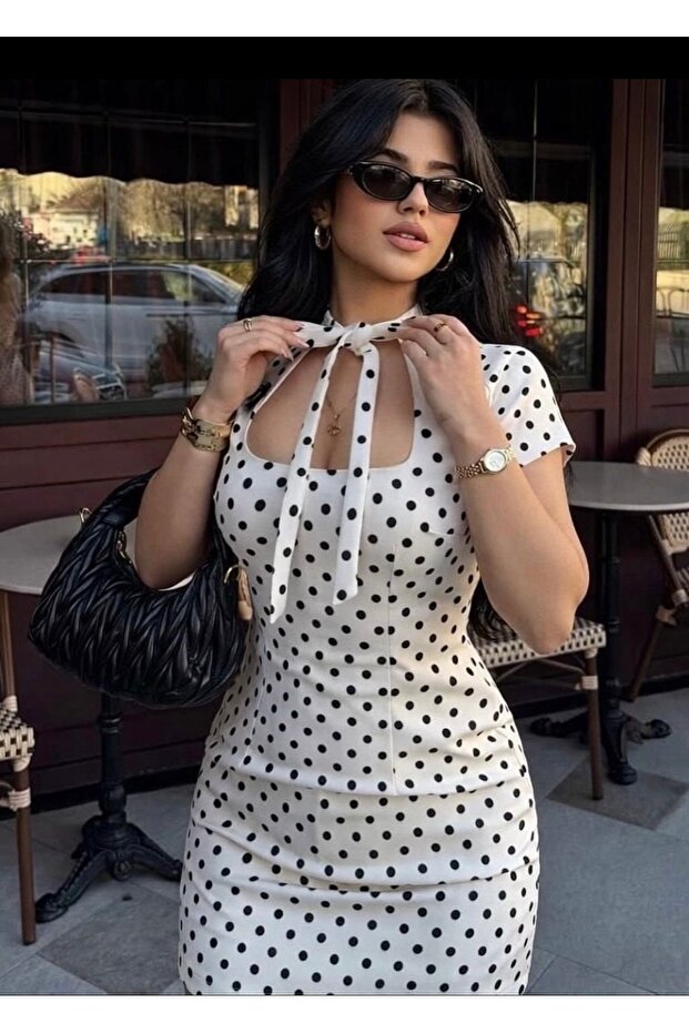 Puantiyeli elbise