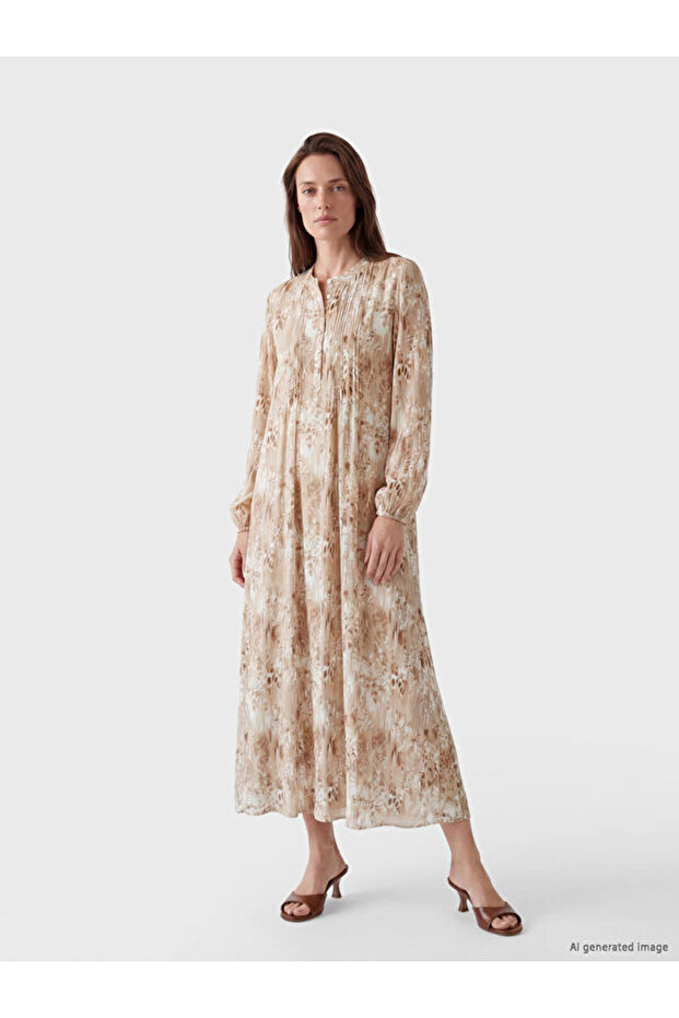 Judge Collar Patterned Dress