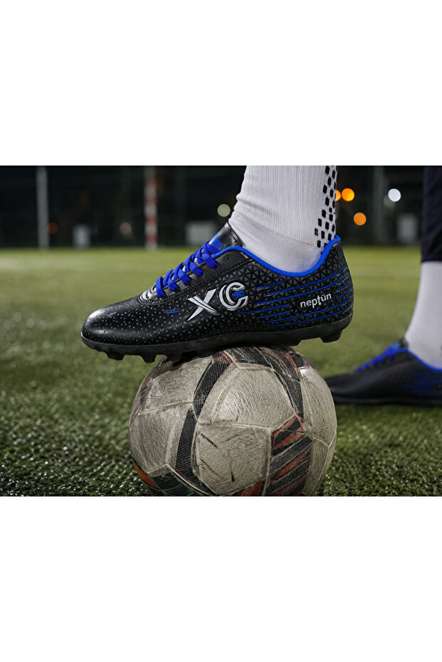 Santral Unisex Football Boots (Narrow Fit, 1 Size up)