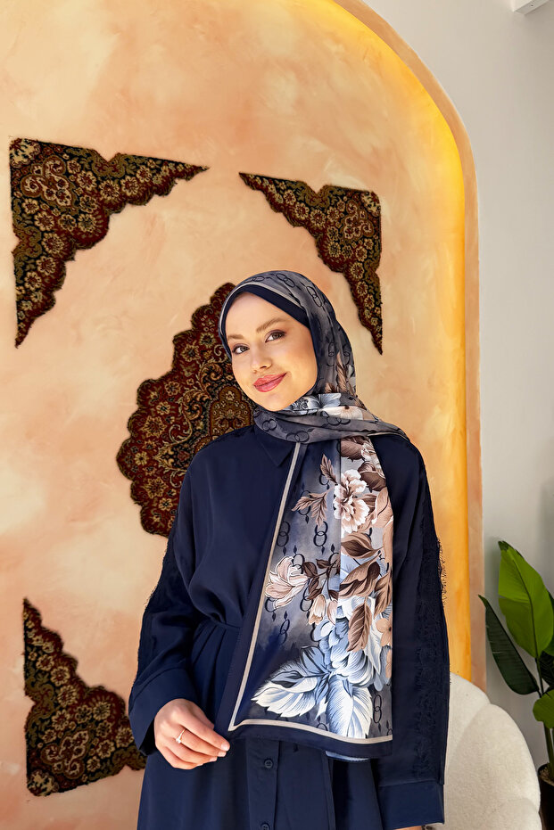 وشاح حجاب من قماش أكوا سوفت بنقشة الزهور