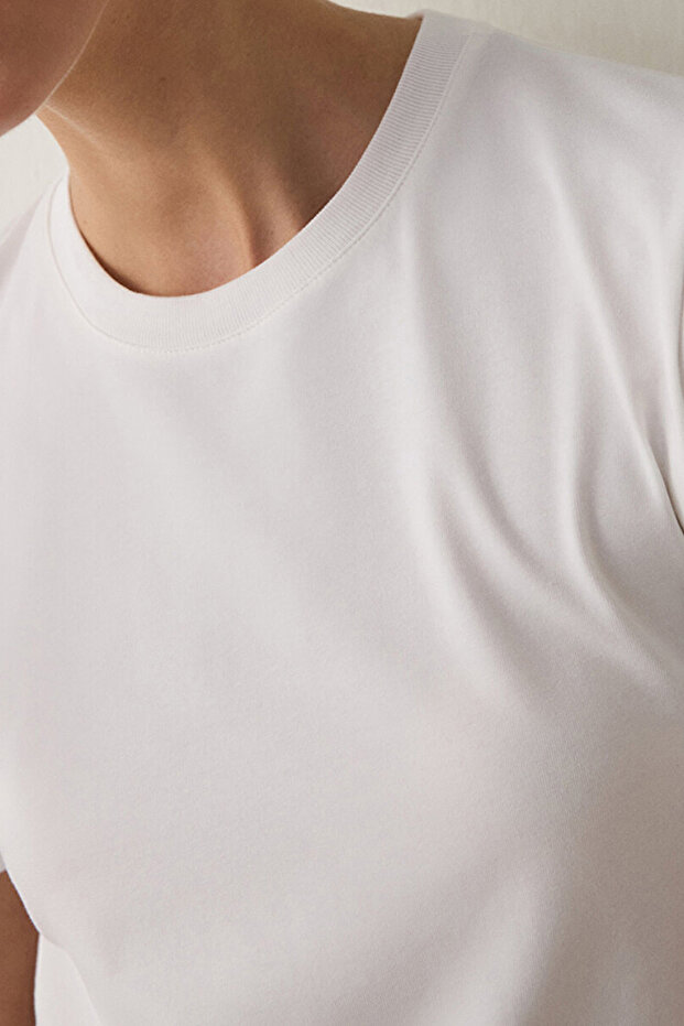 Women's Cotton Casual Basic Regular Fit T-shirt - Off White - 2