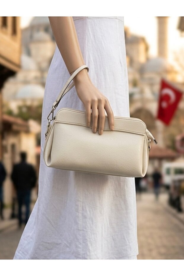 New Minimalist Portfolio Bag with Long Shoulder Strap, Very Versatile Shoulder and Hand Bag (Length 18 cm Width 29 cm)