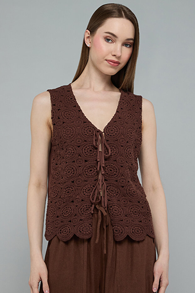 Knitted Sleeveless Top